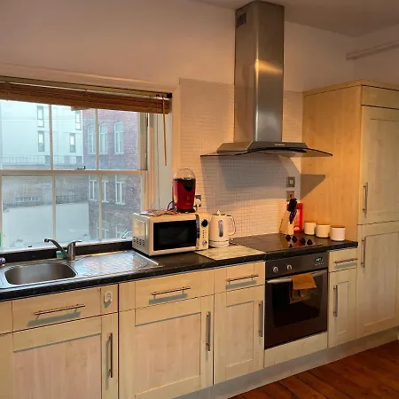 Wall St Flat By Hnfc Stays - Netflix & Popcorn Ньюкасл-апон-Тайн Экстерьер фото
